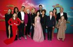 Amsterdam 7 december 2025
Premiere Juf Braaksel in Pathe Noord . cast met oa Nicolette v Dam Victoria Koblenko Martin v d Waardenberg Juvat Westendorp Annick Boer Carolina dijkhuizen Caro Klibansky Carry Slee ea.