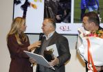 Amsterdam 11 december 2025
Eerste dag van de Masters expo in de RAI. Dick Advocaat krijgt prijs uit handen van Wendy v Dijk en Najib Amhali