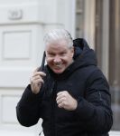 Amsterdam 22 december 2025
Dreis Roelvink bellend op de pc hooftstraat