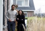Ilpendam 15 december 2025
De eerste foto's van Fajah Lourens met haar nieuwe vriend Coen bij haar huis .