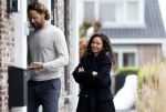Ilpendam 15 december 2025
De eerste foto's van Fajah Lourens met haar nieuwe vriend Coen bij haar huis .