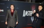 Amsterdam 1 december 2025
Premiere Amsterdamned II in Tuschinski . De hoofdrollen worden gespeeld door Huub Stapel tatum Dagelet en Holly Brood . Gerard Joling kwam met manager Wino Omtzigt