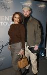 Bussum 8 december 2025
Premiere theatwershow Voor Altijd van Yves Berendse in t Spant. Glennis Grace kwam met haar vriend Eddy Reijner