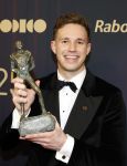 Papendal 17 december 2025
Sportgala waar oa de sportman en sportvrouw van het jaar gekozen worden . Harrie Lavreysen werd voor de tweede keer achter elkaar gekozen tot sportman van het jaar . Harrie kwam met zijn beste vrienden