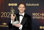 Papendal 17 december 2025
Sportgala waar oa de sportman en sportvrouw van het jaar gekozen worden . Harrie Lavreysen werd voor de tweede keer achter elkaar gekozen tot sportman van het jaar . Harrie kwam met zijn beste vrienden