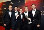 Papendal 17 december 2025
Sportgala waar oa de sportman en sportvrouw van het jaar gekozen worden . Harrie Lavreysen werd voor de tweede keer achter elkaar gekozen tot sportman van het jaar . Harrie kwam met zijn beste vrienden
