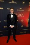 Papendal 17 december 2025
Sportgala waar oa de sportman en sportvrouw van het jaar gekozen worden . Harrie Lavreysen werd voor de tweede keer achter elkaar gekozen tot sportman van het jaar . Harrie kwam met zijn beste vrienden