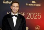 Papendal 17 december 2025
Sportgala waar oa de sportman en sportvrouw van het jaar gekozen worden . Harrie Lavreysen werd voor de tweede keer achter elkaar gekozen tot sportman van het jaar . Harrie kwam met zijn beste vrienden