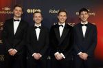 Papendal 17 december 2025
Sportgala waar oa de sportman en sportvrouw van het jaar gekozen worden . Harrie Lavreysen werd voor de tweede keer achter elkaar gekozen tot sportman van het jaar . Harrie kwam met zijn beste vrienden