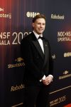 Papendal 17 december 2025
Sportgala waar oa de sportman en sportvrouw van het jaar gekozen worden . Harrie Lavreysen