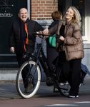 Amsterdam 22 december 2025
Jaap v Zweden en zijn vrouw Aaltje op straat in Amsterdam zuid.