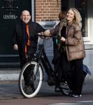 Amsterdam 22 december 2025
Jaap v Zweden en zijn vrouw Aaltje op straat in Amsterdam zuid.