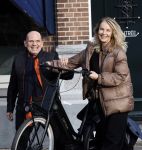 Amsterdam 22 december 2025
Jaap v Zweden en zijn vrouw Aaltje op straat in Amsterdam zuid.