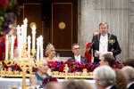 Amsterdam 11 december 2025
 Koning Willem-Alexander en koningin Maxima verwelkomen de president van Finland Alexander Stubb met zijn echtgenote Suzanne Innes-Stubb op de Dam op de eerste dag van een tweedaags staatsbezoek aan Nederland. s Avonds was het staatsbanket waar ook Prinses Amlia aanwezig was.