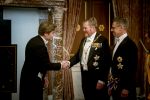 Amsterdam 11 december 2025
 Koning Willem-Alexander en koningin Maxima verwelkomen de president van Finland Alexander Stubb met zijn echtgenote Suzanne Innes-Stubb op de Dam op de eerste dag van een tweedaags staatsbezoek aan Nederland. s Avonds was het staatsbanket waar ook Prinses Amlia aanwezig was.