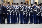 Amsterdam 11 december 2025
 Koning Willem-Alexander en koningin Maxima verwelkomende president van Finland Alexander Stubb met zijn echtgenote Suzanne Innes-Stubb op de Dam op de eerste dag van een tweedaags staatsbezoek aan Nederland