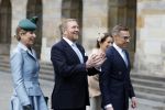 Amsterdam 11 december 2025
 Koning Willem-Alexander en koningin Maxima verwelkomende president van Finland Alexander Stubb met zijn echtgenote Suzanne Innes-Stubb op de Dam op de eerste dag van een tweedaags staatsbezoek aan Nederland. Ministers