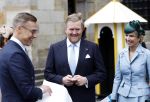 Amsterdam 11 december 2025
 Koning Willem-Alexander en koningin Maxima verwelkomende president van Finland Alexander Stubb met zijn echtgenote Suzanne Innes-Stubb op de Dam op de eerste dag van een tweedaags staatsbezoek aan Nederland. Ministers