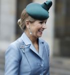 Amsterdam 11 december 2025
 Koning Willem-Alexander en koningin Maxima verwelkomende president van Finland Alexander Stubb met zijn echtgenote Suzanne Innes-Stubb op de Dam op de eerste dag van een tweedaags staatsbezoek aan Nederland