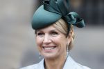 Amsterdam 11 december 2025
 Koning Willem-Alexander en koningin Maxima verwelkomende president van Finland Alexander Stubb met zijn echtgenote Suzanne Innes-Stubb op de Dam op de eerste dag van een tweedaags staatsbezoek aan Nederland