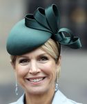 Amsterdam 11 december 2025
 Koning Willem-Alexander en koningin Maxima verwelkomende president van Finland Alexander Stubb met zijn echtgenote Suzanne Innes-Stubb op de Dam op de eerste dag van een tweedaags staatsbezoek aan Nederland