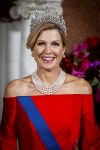 Amsterdam 11 december 2025
 Koning Willem-Alexander en koningin Maxima verwelkomen de president van Finland Alexander Stubb met zijn echtgenote Suzanne Innes-Stubb op de Dam op de eerste dag van een tweedaags staatsbezoek aan Nederland. s Avonds was het staatsbanket waar ook Prinses Amlia aanwezig was.