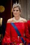 Amsterdam 11 december 2025
 Koning Willem-Alexander en koningin Maxima verwelkomen de president van Finland Alexander Stubb met zijn echtgenote Suzanne Innes-Stubb op de Dam op de eerste dag van een tweedaags staatsbezoek aan Nederland. s Avonds was het staatsbanket waar ook Prinses Amlia aanwezig was.