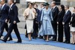 Amsterdam 11 december 2025
 Koning Willem-Alexander en koningin Maxima verwelkomende president van Finland Alexander Stubb met zijn echtgenote Suzanne Innes-Stubb op de Dam op de eerste dag van een tweedaags staatsbezoek aan Nederland