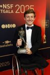 Papendal 17 december 2025
Sportgala waar oa de sportman en sportvrouw van het jaar gekozen worden . Para Sportman v h Jaar Niels Vink