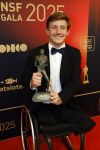 Papendal 17 december 2025
Sportgala waar oa de sportman en sportvrouw van het jaar gekozen worden . Para Sportman v h Jaar Niels Vink