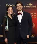 Papendal 17 december 2025
Sportgala waar oa de sportman en sportvrouw van het jaar gekozen worden . Olivier van de Voort en partner