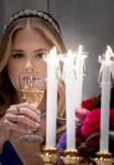 Amsterdam 11 december 2025
 Koning Willem-Alexander en koningin Maxima verwelkomen de president van Finland Alexander Stubb met zijn echtgenote Suzanne Innes-Stubb op de Dam op de eerste dag van een tweedaags staatsbezoek aan Nederland. s Avonds was het staatsbanket waar ook Prinses Amlia aanwezig was.
