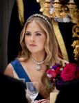 Amsterdam 11 december 2025
 Koning Willem-Alexander en koningin Maxima verwelkomen de president van Finland Alexander Stubb met zijn echtgenote Suzanne Innes-Stubb op de Dam op de eerste dag van een tweedaags staatsbezoek aan Nederland. s Avonds was het staatsbanket waar ook Prinses Amlia aanwezig was.