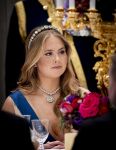 Amsterdam 11 december 2025
 Koning Willem-Alexander en koningin Maxima verwelkomen de president van Finland Alexander Stubb met zijn echtgenote Suzanne Innes-Stubb op de Dam op de eerste dag van een tweedaags staatsbezoek aan Nederland. s Avonds was het staatsbanket waar ook Prinses Amlia aanwezig was.