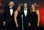 Papendal 17 december 2025
Sportgala waar oa de sportman en sportvrouw van het jaar gekozen worden . Rogier Dorsman met ouders