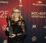 Papendal 17 december 2025
Sportgala waar oa de sportman en sportvrouw van het jaar gekozen worden . Sarina Wiegman kwam met haar man en werd gekozen tot coach van het jaar