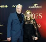 Papendal 17 december 2025
Sportgala waar oa de sportman en sportvrouw van het jaar gekozen worden . Sarina Wiegman kwam met haar man en werd gekozen tot coach van het jaar