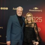 Papendal 17 december 2025
Sportgala waar oa de sportman en sportvrouw van het jaar gekozen worden . Sarina Wiegman kwam met haar man en werd gekozen tot coach van het jaar