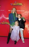 Amsterdam 7 december 2025
Premiere Juf Braaksel in Pathe Noord . Stevie v Zweden met hun kinderen