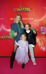 Amsterdam 7 december 2025
Premiere Juf Braaksel in Pathe Noord . Stevie v Zweden met hun kinderen