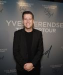 Bussum 8 december 2025
Premiere theatwershow Voor Altijd van Yves Berendse in t Spant.
Sven Versteeg met zijn moeder