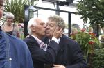 Ouderkerk a/d Amstel, 3 Juli 2005
Met een groot feest bij restaurant Paardenburg  werd de 65e verjaardag van Tonny Eyk gevierd.Er waren vele prominenten o.a.oud diamantair Fred Stoeltie