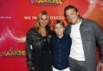Amsterdam 7 december 2025
Premiere Juf Braaksel in Pathe Noord . Willem Slger met vrouw en zoon