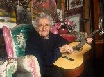 Den Ilp, 8 Januari 1997
Anton Heyboer met zijn zijn gitaar