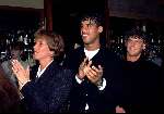 Frank Rijkaard samen met zijn vrouw Monqiue Rijkaard en zijn compagnon Benny Garcia tijdens de presentatie van hun ondegoed in 1994

PETER SMULDERS BV