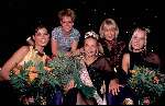 23 oktober 1998
Miss Nederland 1998 Nerena Ruinemans met o.a. Sheila de Vries