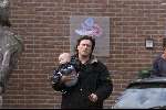 Neerijnen 12 januari 2000
Bas Westerweel met zijn zoontje.