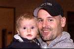 Amsterdam 15 september 2001
Jasper Faber met zijn zoontje Enzo