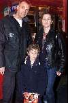 Hilversum 4 januari 2001
Begrafenis man Sjoukje Dijkstra.
Joop Oonk met vrouw en zoontje