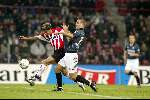 Eindhoven 30 januari 2002
PSV-Feyenoord voor de KNVB Beker
Patrick Pauwe en Kezman